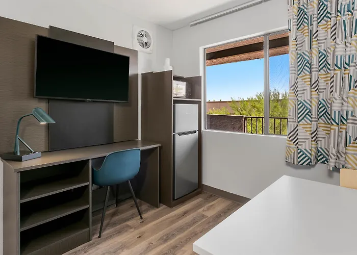 6 Tempe, Az Elliot Road Hotel 3*